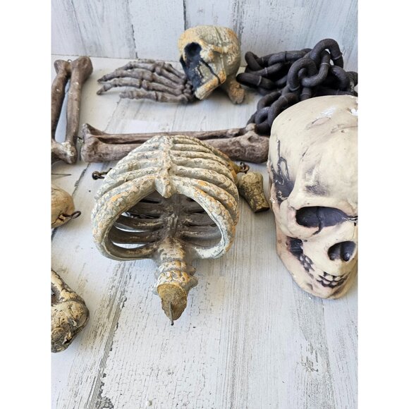 Vintage skull bones skeleton AS IS chains Halloween prop lawn ground - Picture 4 of 11